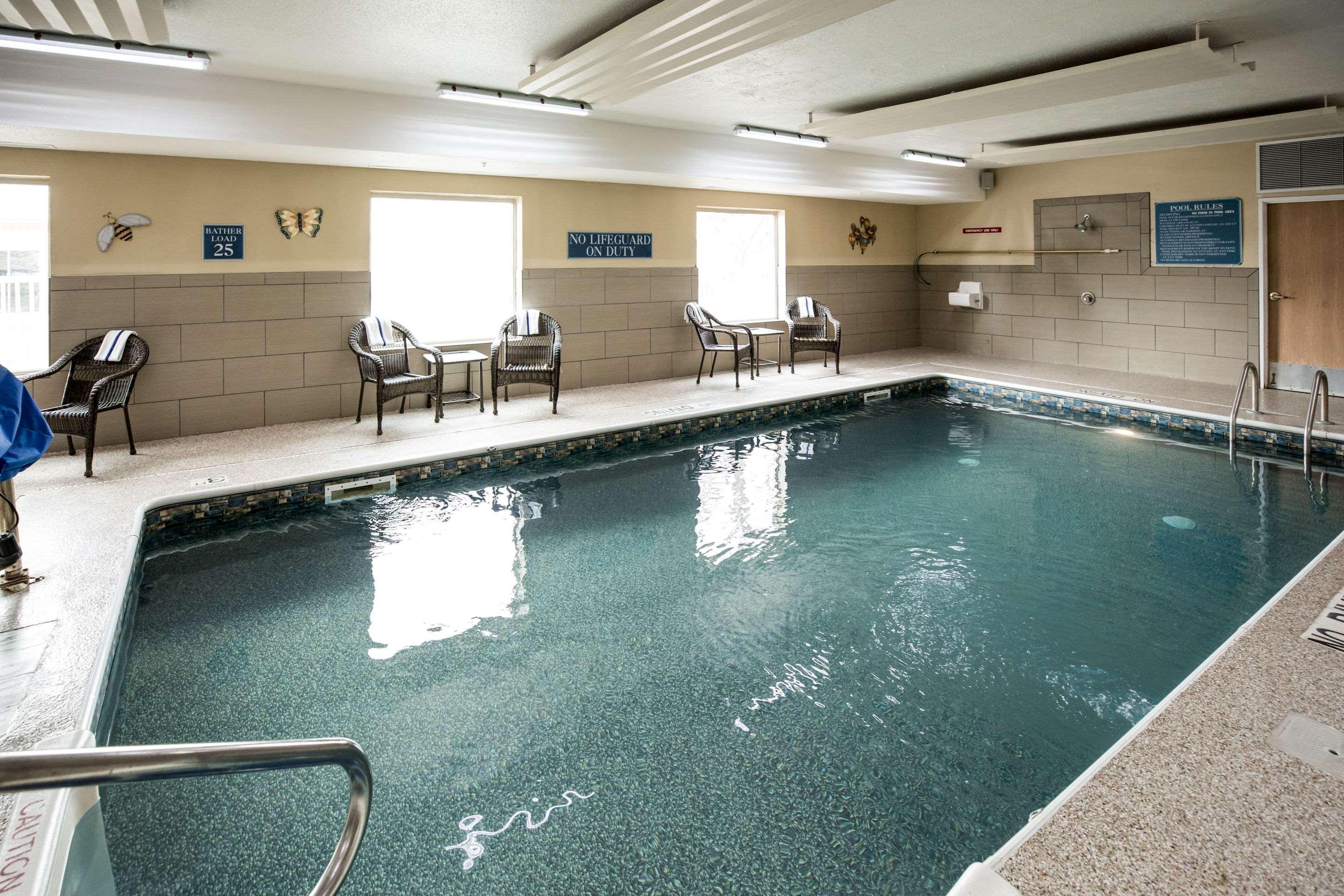 Comfort Inn & Suites Paw Paw Esterno foto