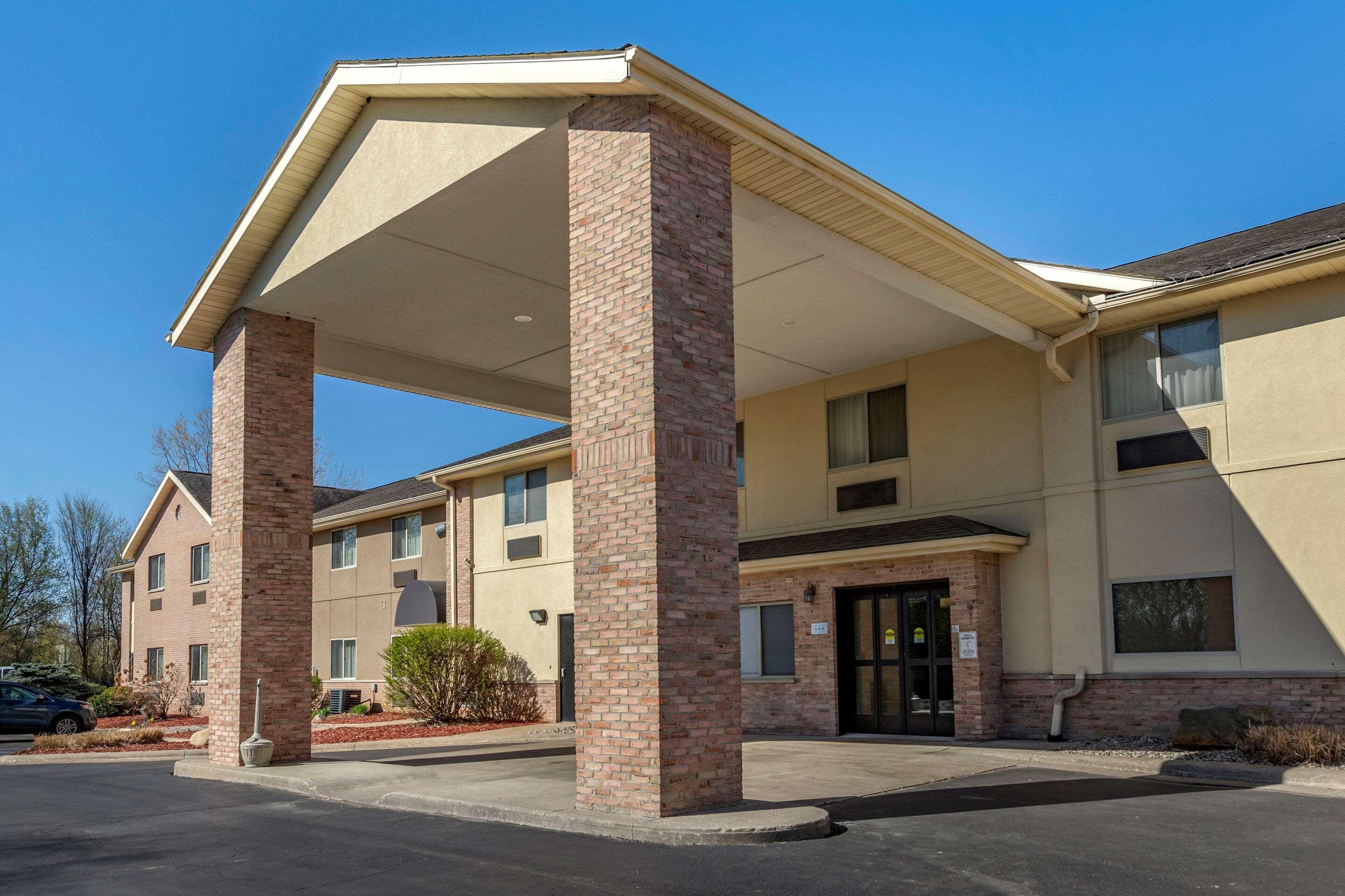Comfort Inn & Suites Paw Paw Esterno foto